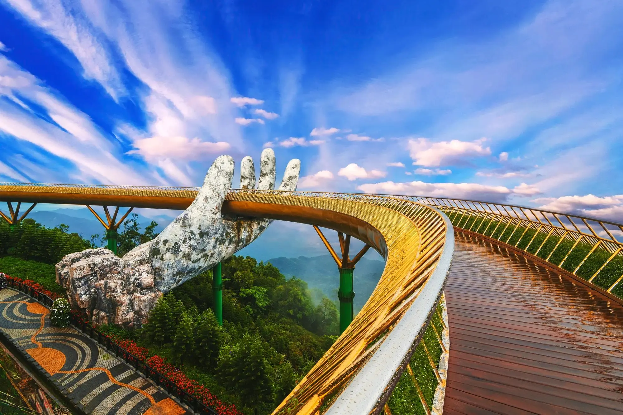 Hero slide 4